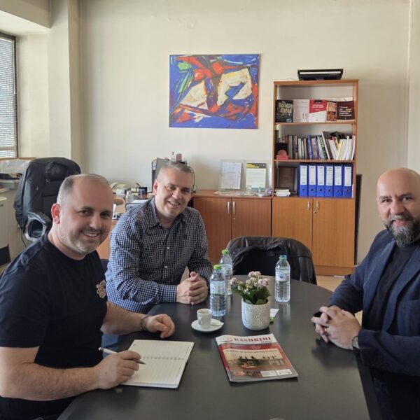 3dadaa3e a6d1 4f73 b385 2b89110ef733