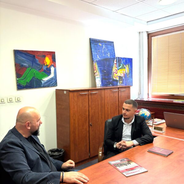 4f7dd871 b0c2 4b9b b25e d137121b1fb2